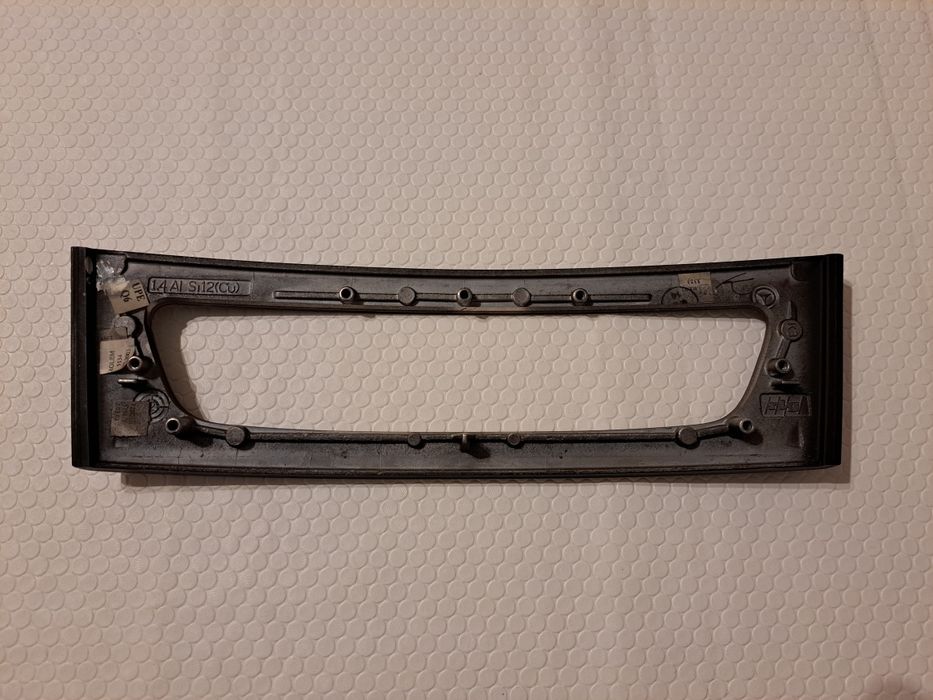 Rádio Mercedes Benz E220 W211