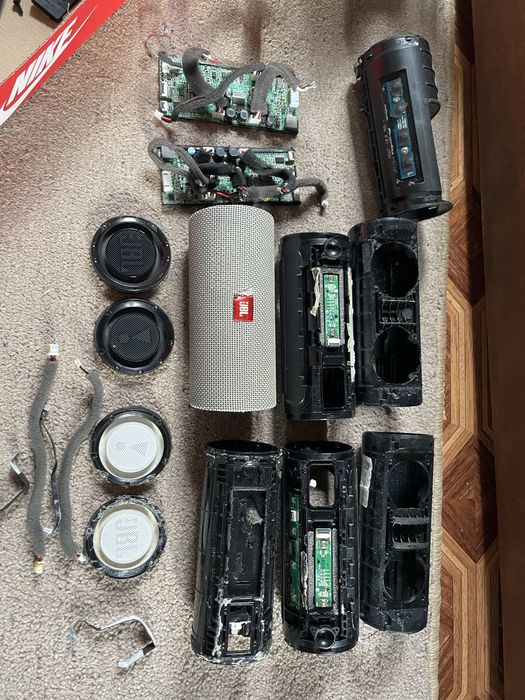 Продам запчасти jbl flip 4-5