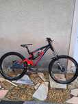 Bicicleta de downill Saracen