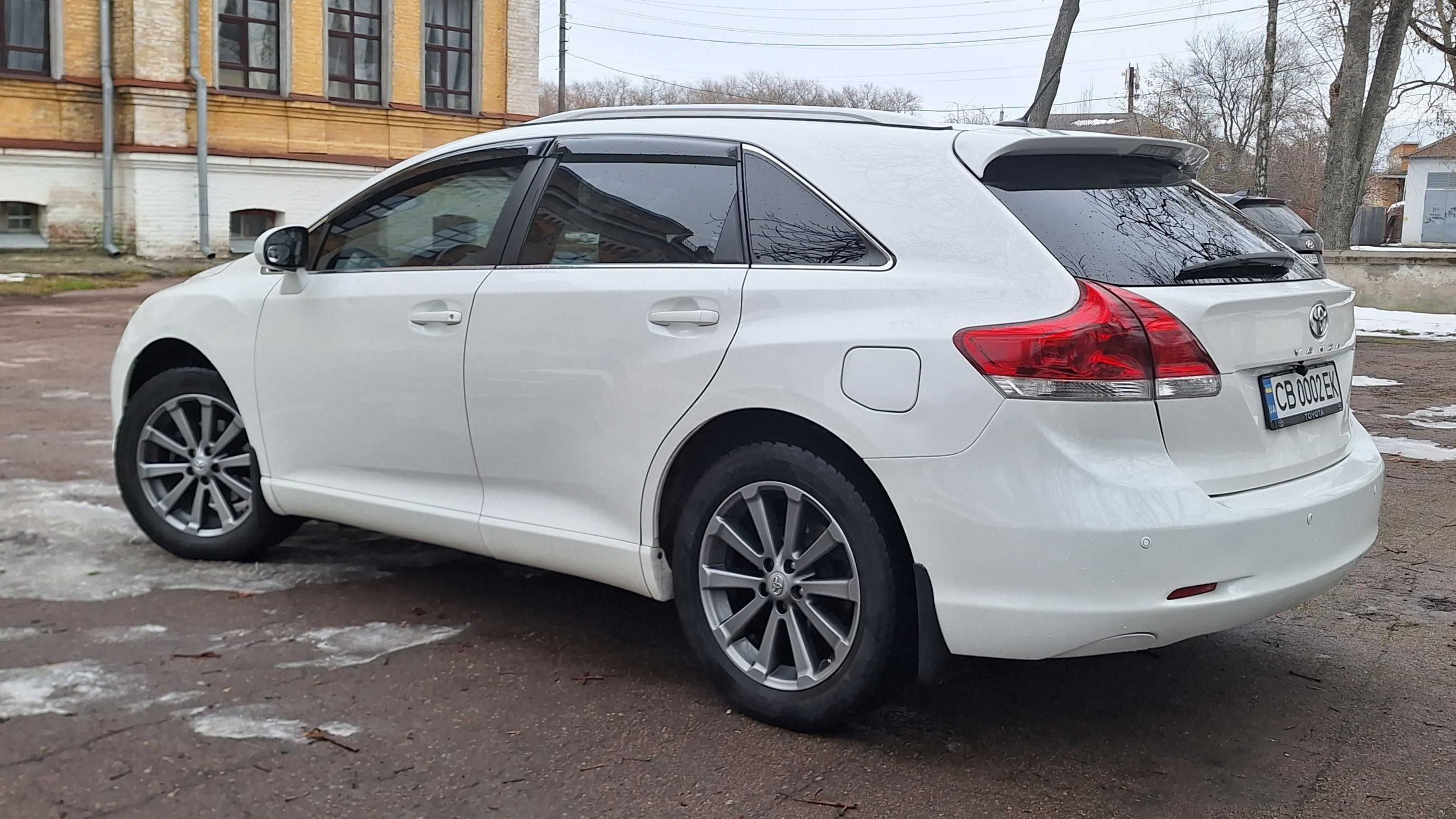 TOYOTA VENZA 2.7L газ-бензин, AWD, 2010 год.