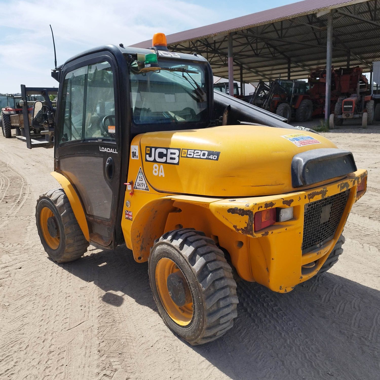 Ladowarka JCB 520-40 rok 2014 widly manitou