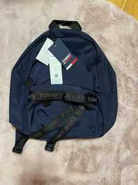 Tommy Hilfiger plecak granatowy essential dome duży Logo logowany