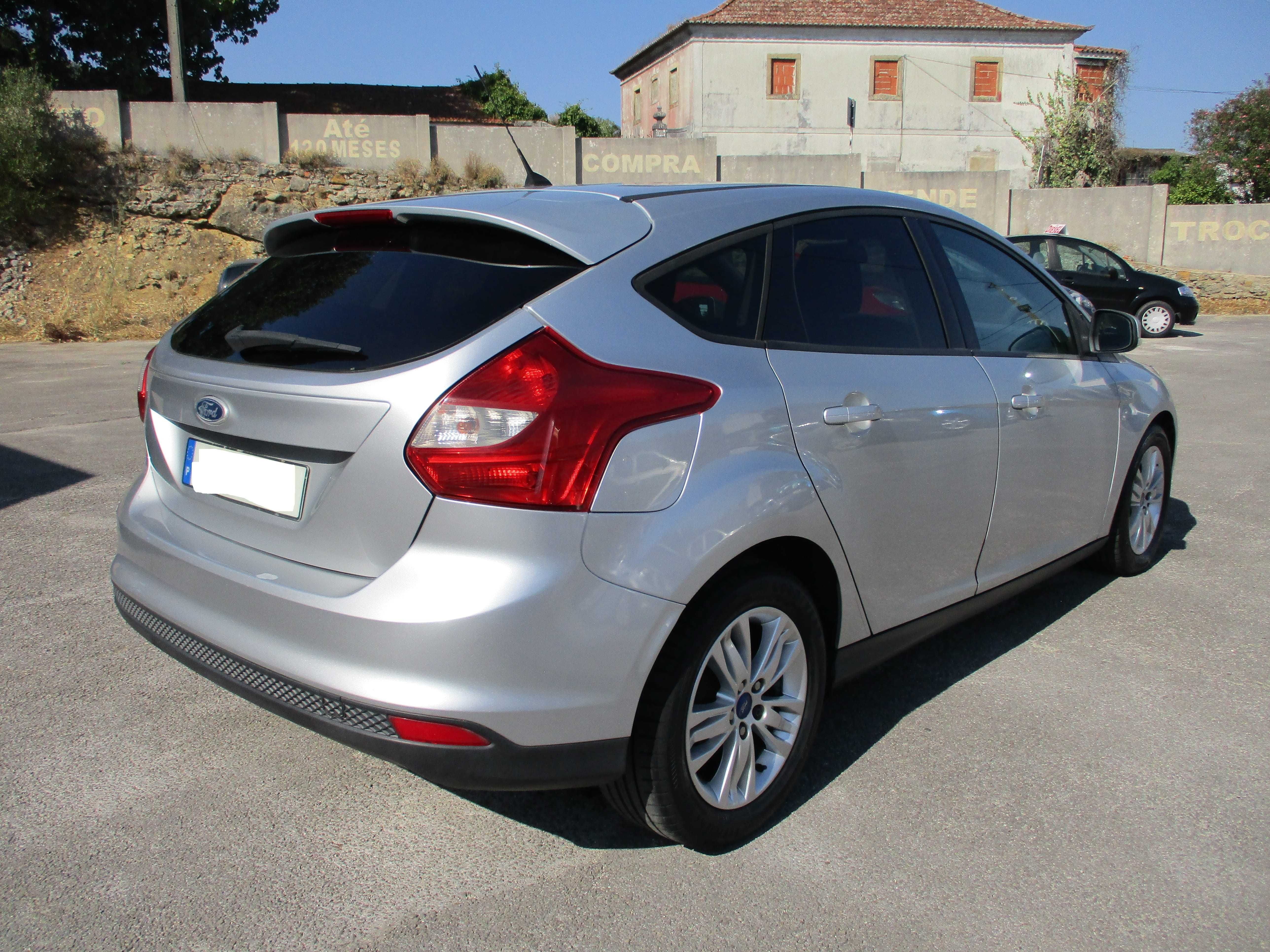 FORD FOCUS 1.6 TDCI COM REVISAO E GARANTIA