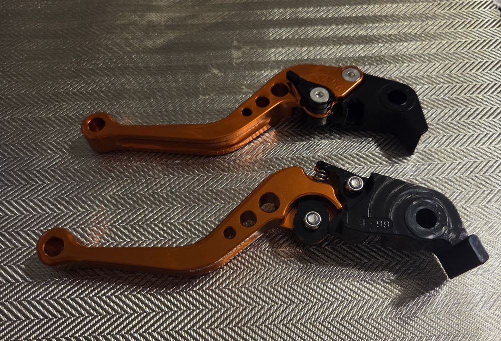 Krótkie klamki manetki 22 mm pomarańczowe