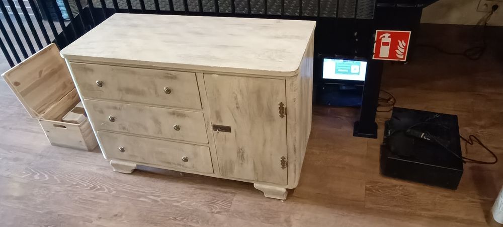 Komoda drewniana shabby chic - 3 szuflady plus szafka