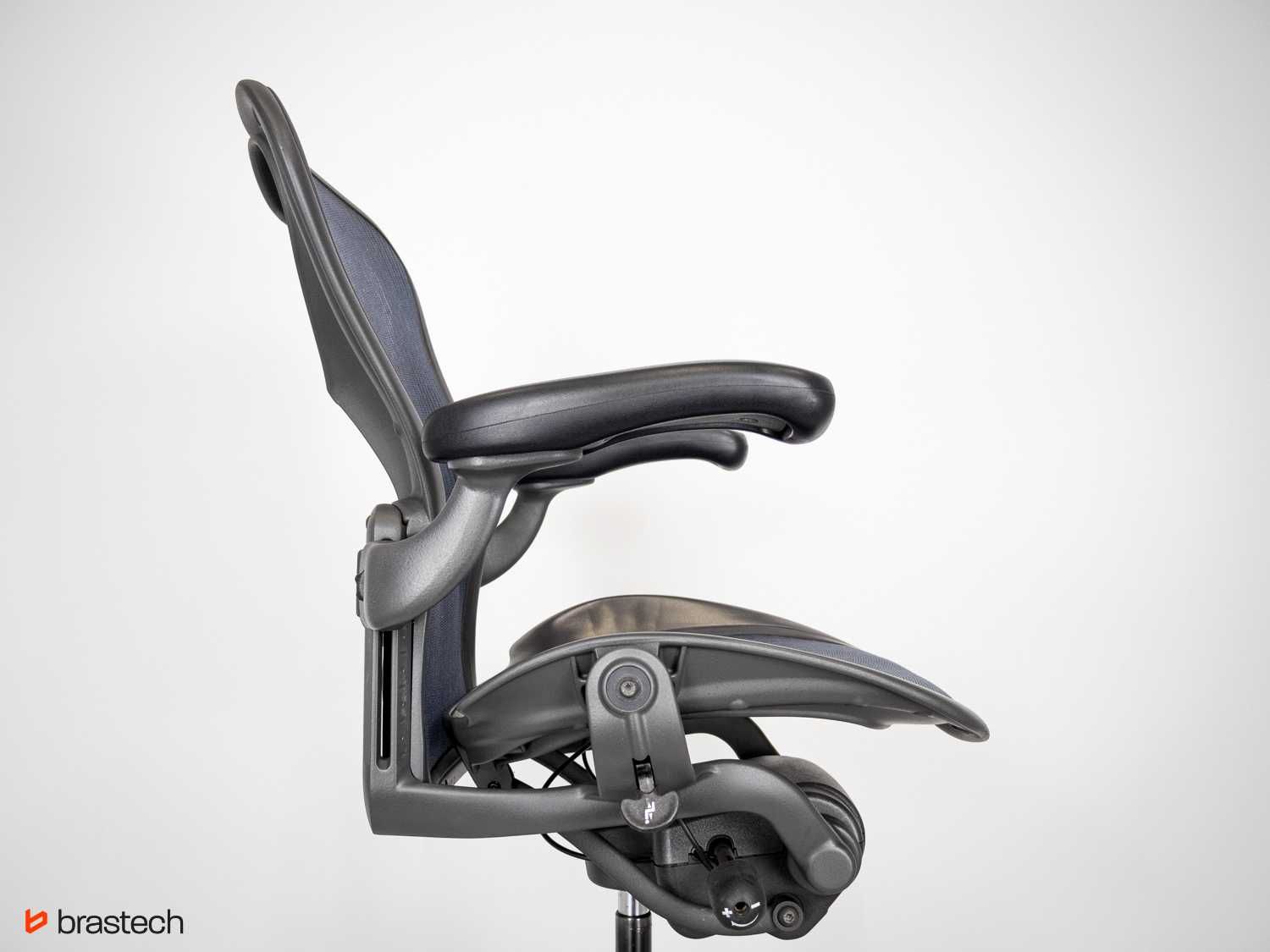 Fotel biurowy obrotowy  Herman Miller  Classic Aeron rozmiar B