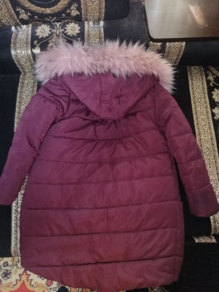 Зимняя курточка на девочку
