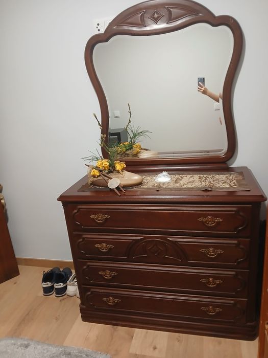 Cómoda madeira pura