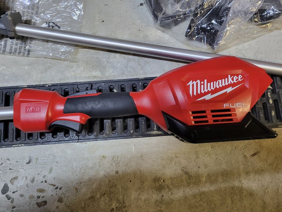 Тример milwaukee 2825 2825-20