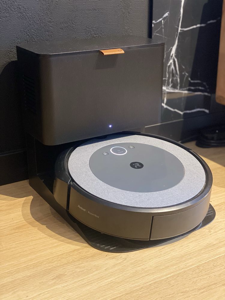 iRobot Roomba i5 + + stacja dokująca gwarancja do 13.03.2026