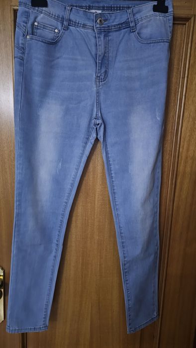 Calças  de ganga com elastano