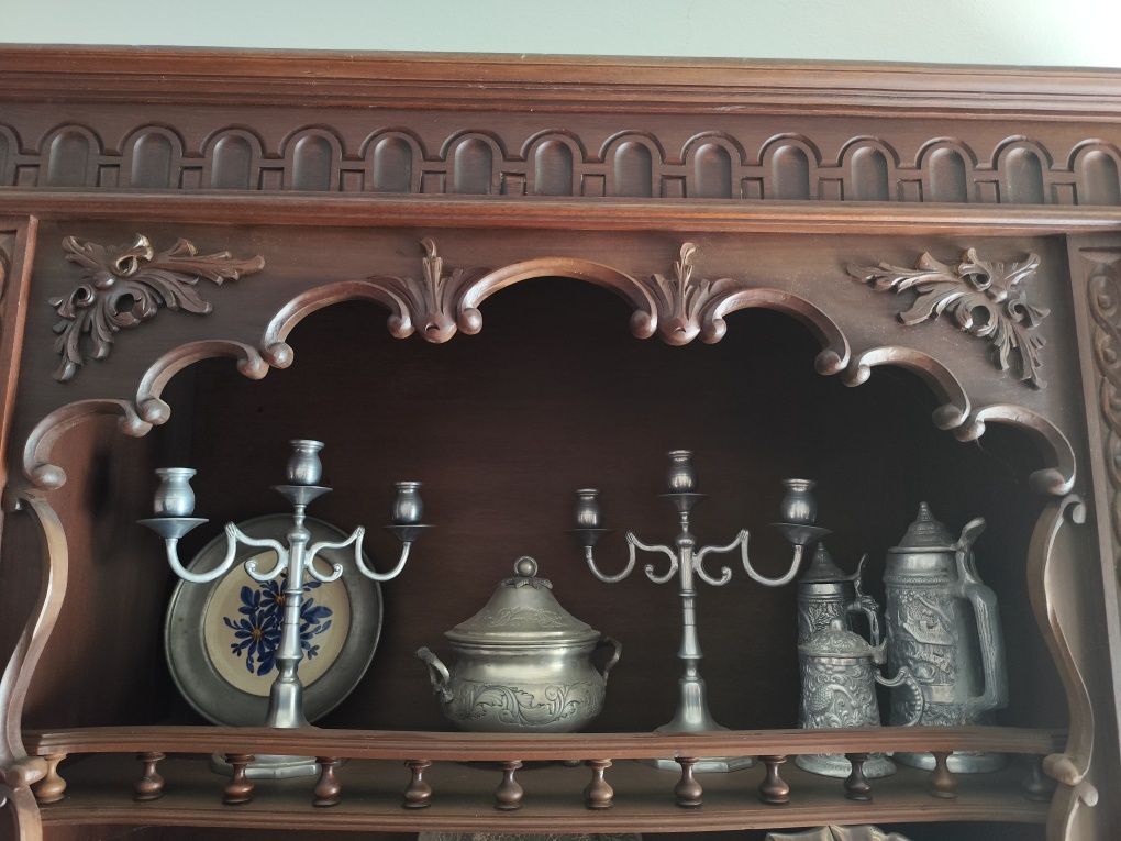 Móvel de sala em Mogno