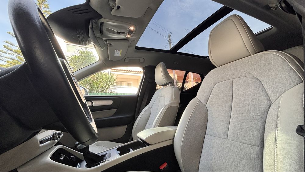 Volvo XC40 T3 Gasolina Teto Panorâmico