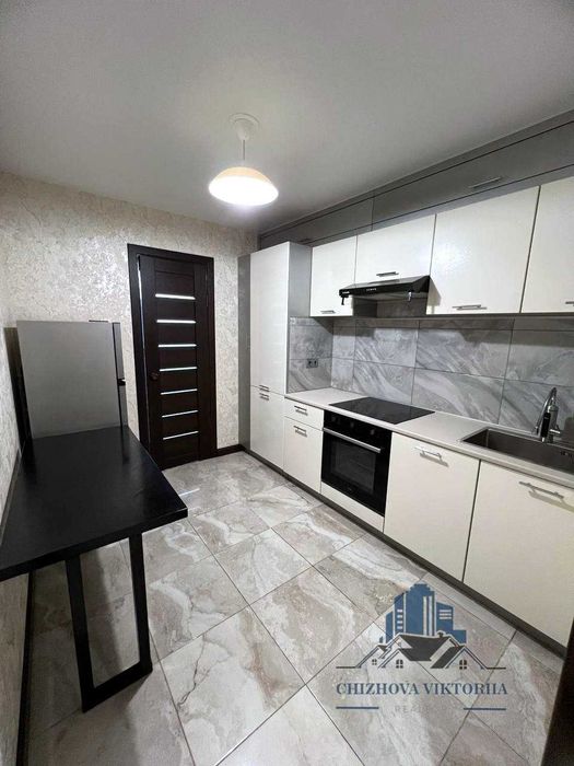 Аренда 1к.квартиры с ремонтом. Тополь- 3. Хорошая локация