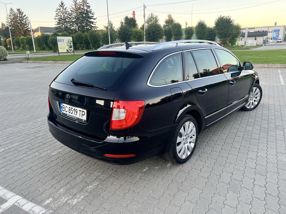 SKODA Superb Combi 2.0 TDI Elegance DSG
