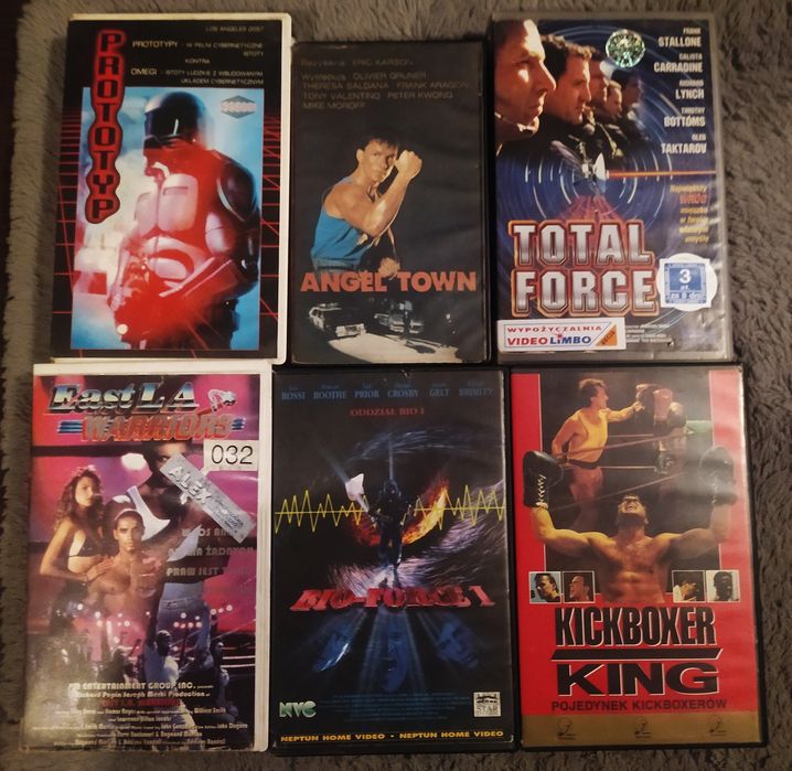 Kasety VHS sci fi kino kopane karate