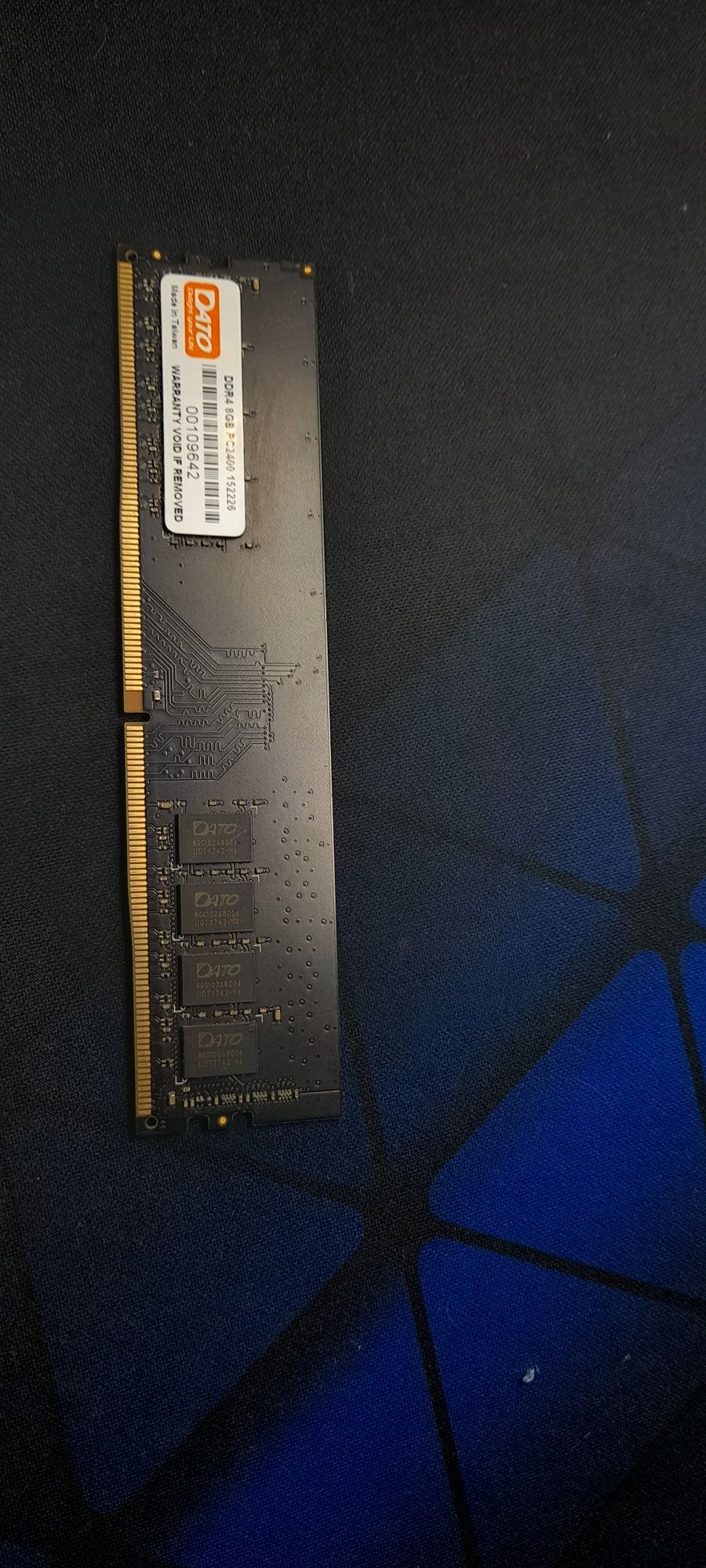 Оперативна пам'ять DATO DDR4 8GB