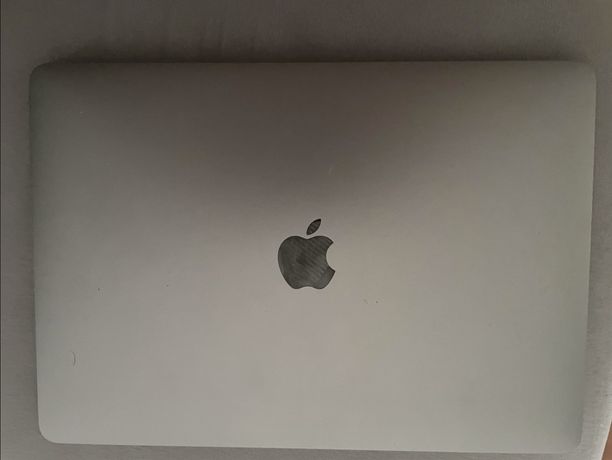 Macbook Pro M1 - Apple