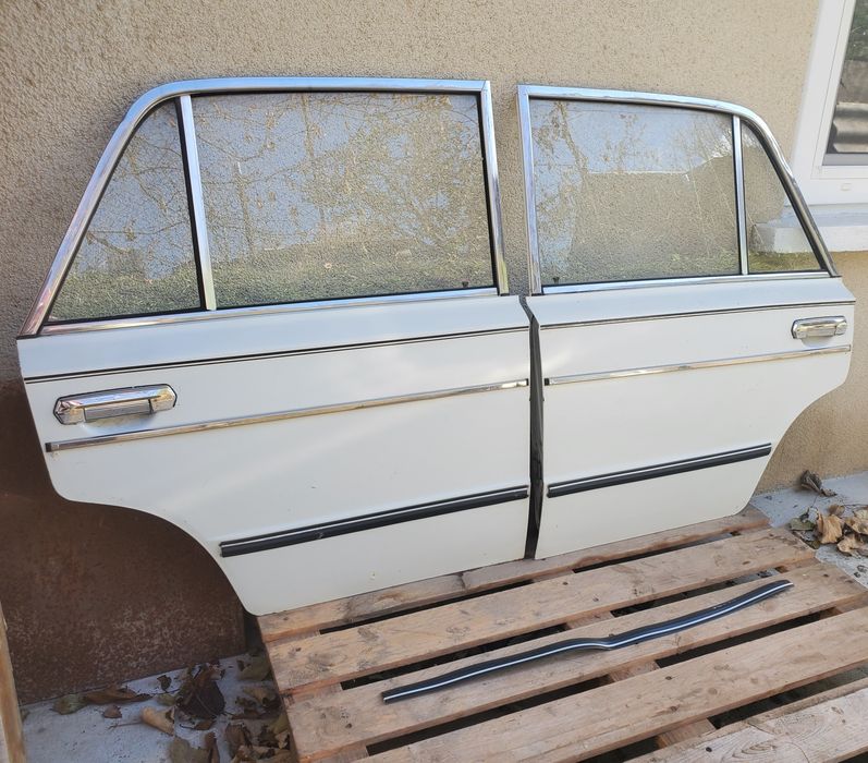 Двері ВАЗ 2106, передні, задні, ліві, праві. Зі склом