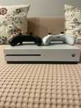 Xbox One S  500 GB