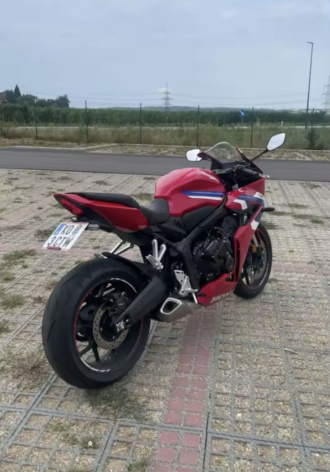 Suporte Matrícula HONDA CB650R / CBR650R