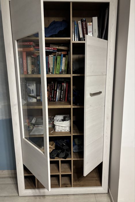 Szafa odzieżowa / regał