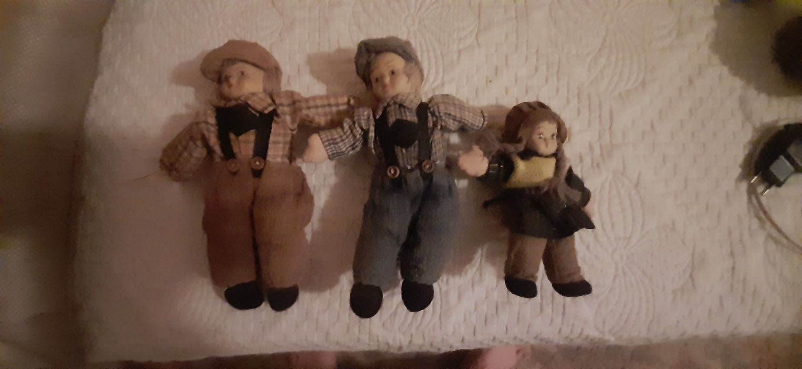 3 bonecos vintage com cara em porcelana