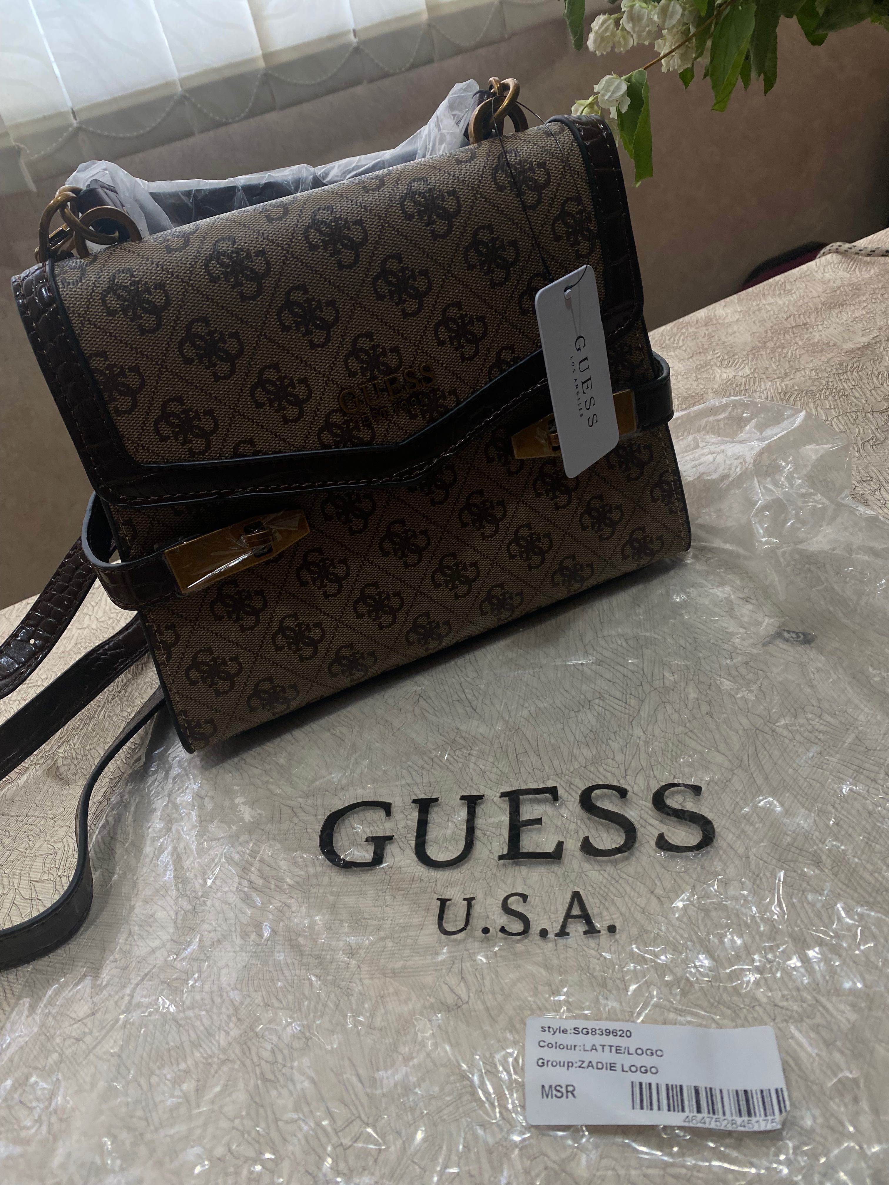 Продам сумочку Guess