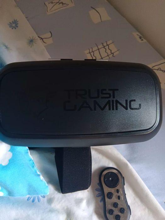 Óculos de realidade virtual Trust novos