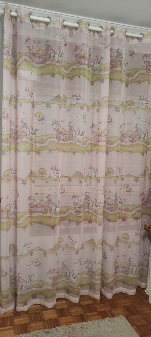 Cortinado princesas quarto criança