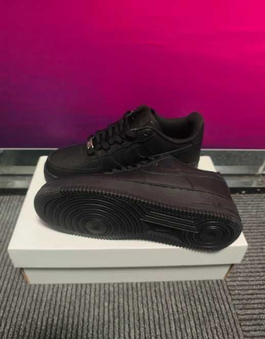 Buty Nike Air Force 1 Low '07 Black R.41