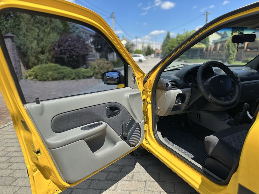 Renault Clio Symbol 2005 року газ/бензин