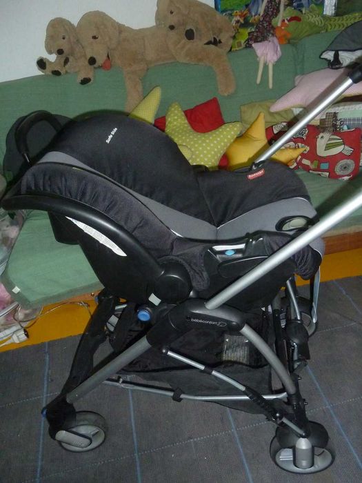 Carrinho de passeio, alcofa e cadeira auto 0+