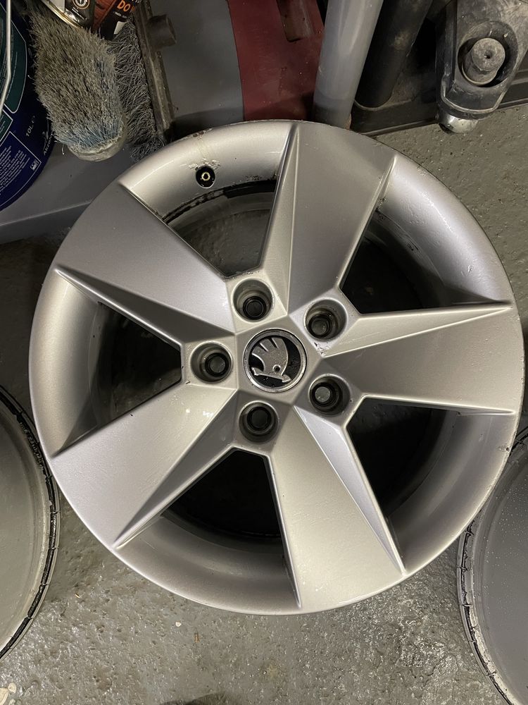 Oryginalne felgi aluminiowe 16