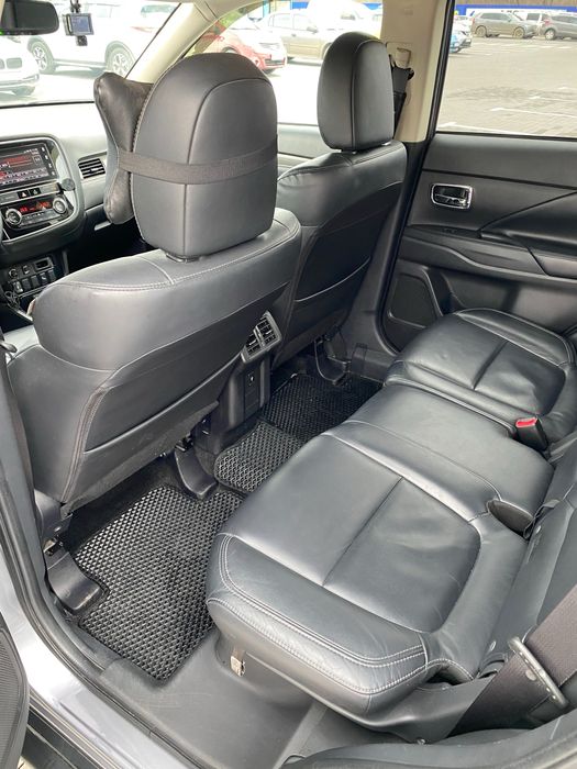 Mitsubishi Outlander sel 18-19 год