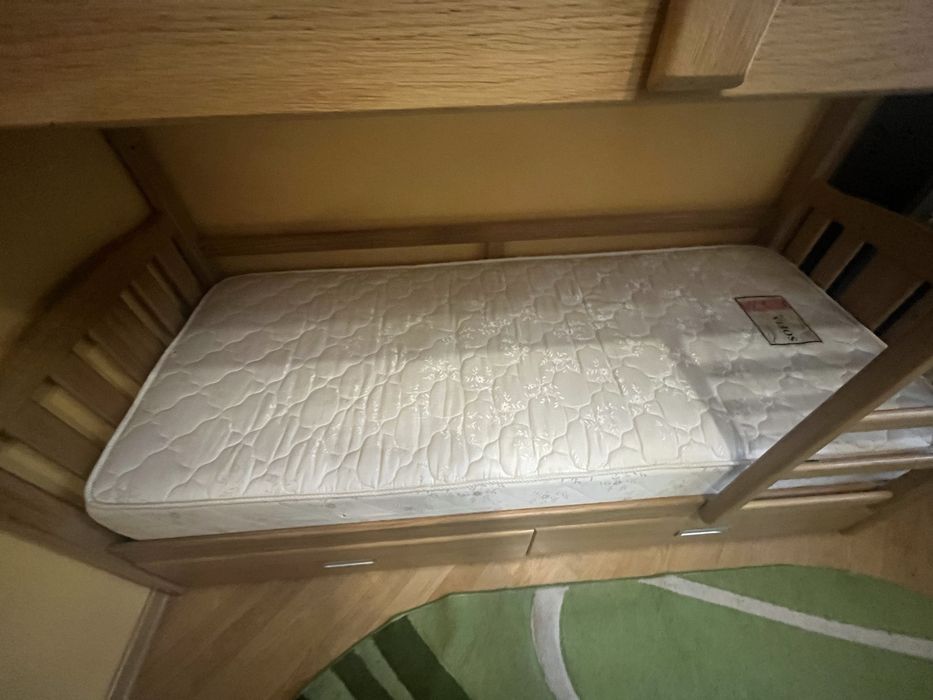 Двоярусне ліжко з дубу в ідеальному стані 200см/85см+2 матраци