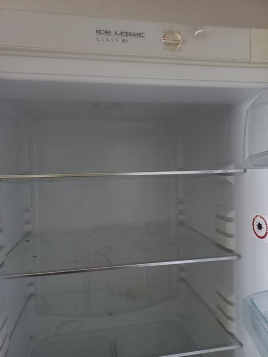 Холодильник snaige