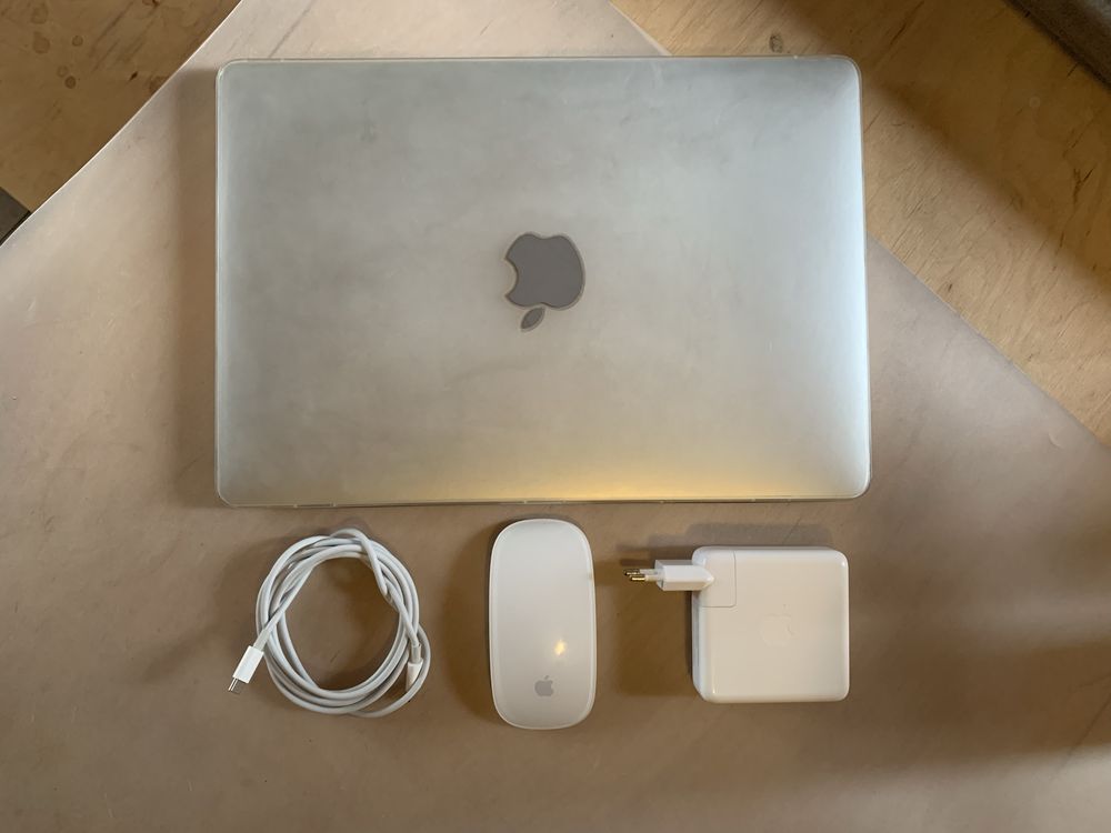 Apple MacBook Pro 15 2017 A1707 (i7/16gb/512ssd/4gb video