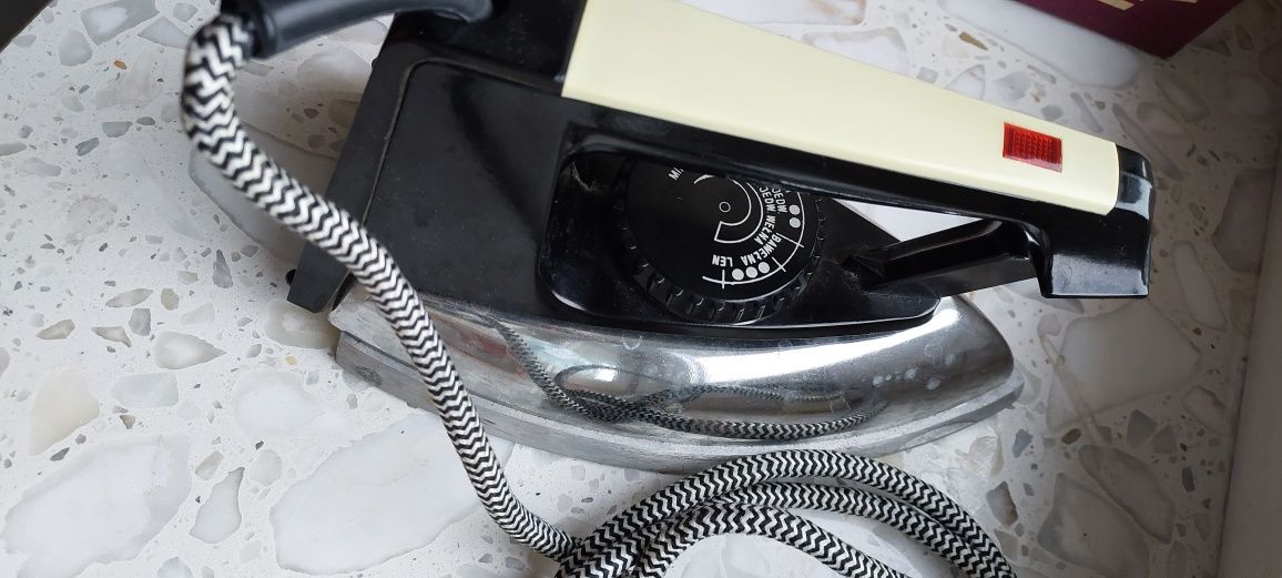 1982r Żelazko elektryczne predom dezamet 235 antyk prl retro vintage