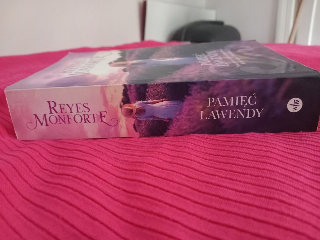 Pamięć lawendy. Reyes Monforte