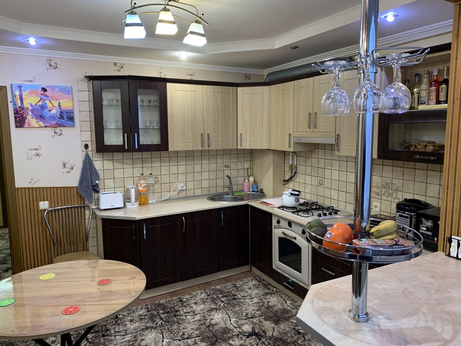 Продається 3-х кімнатна новобудова із євроремонтом