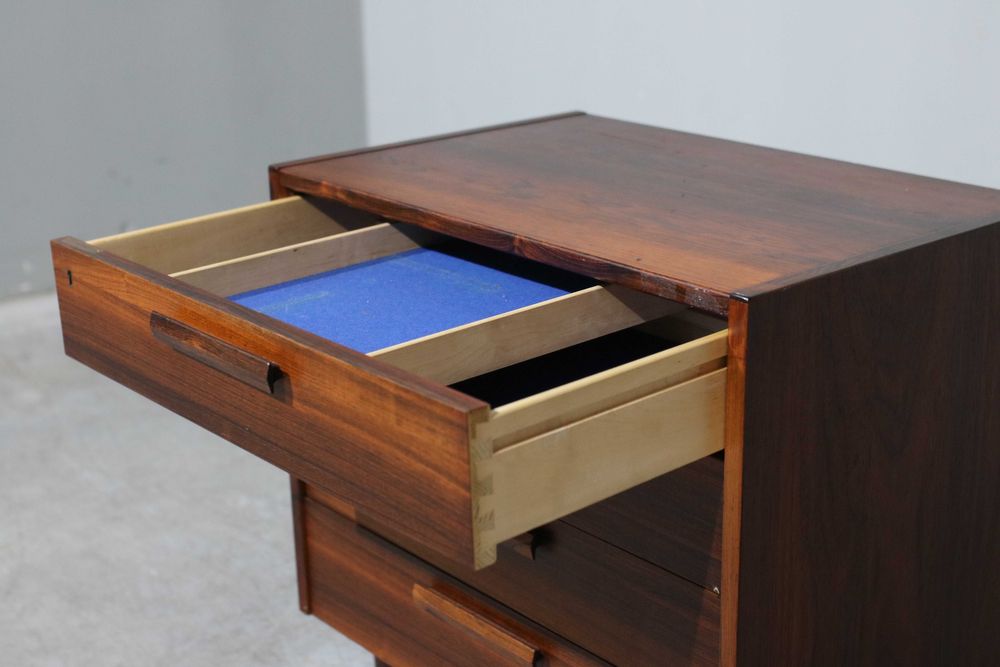 Cómoda nórdica em pau santo | Mobiliário Nórdico Vintage