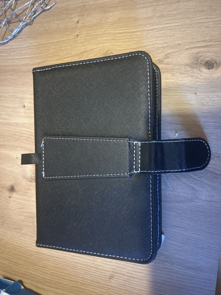 Etui na tablet lub telefon
