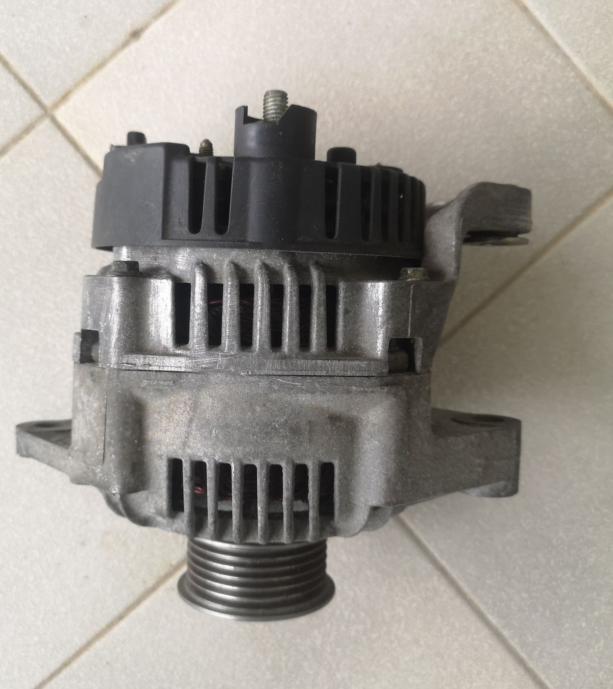 Alternador para Renault Clio 2001 1.9 diesel