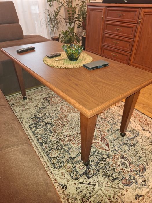 Meble do pokoju, komody, witryna, ława