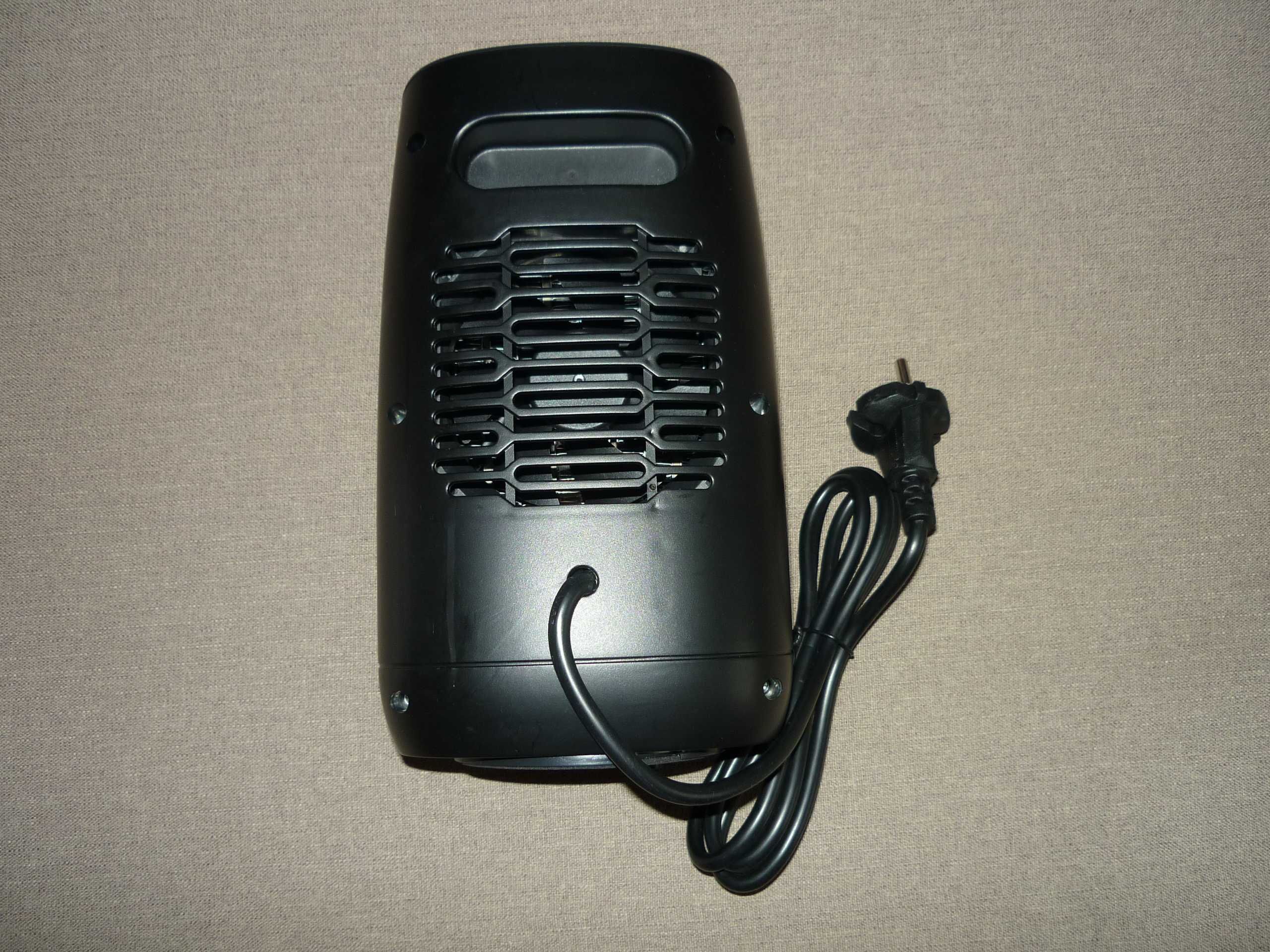 Grzejnik elektryczny mini termowentylator biurkowy Farelka