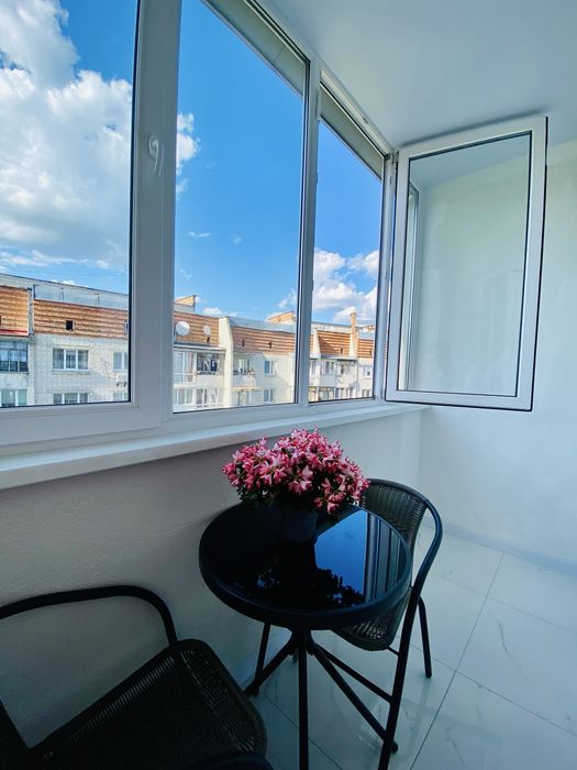 Продаж 1 кімнатна квартира Топольна Шевченківський район Дж.Ленона