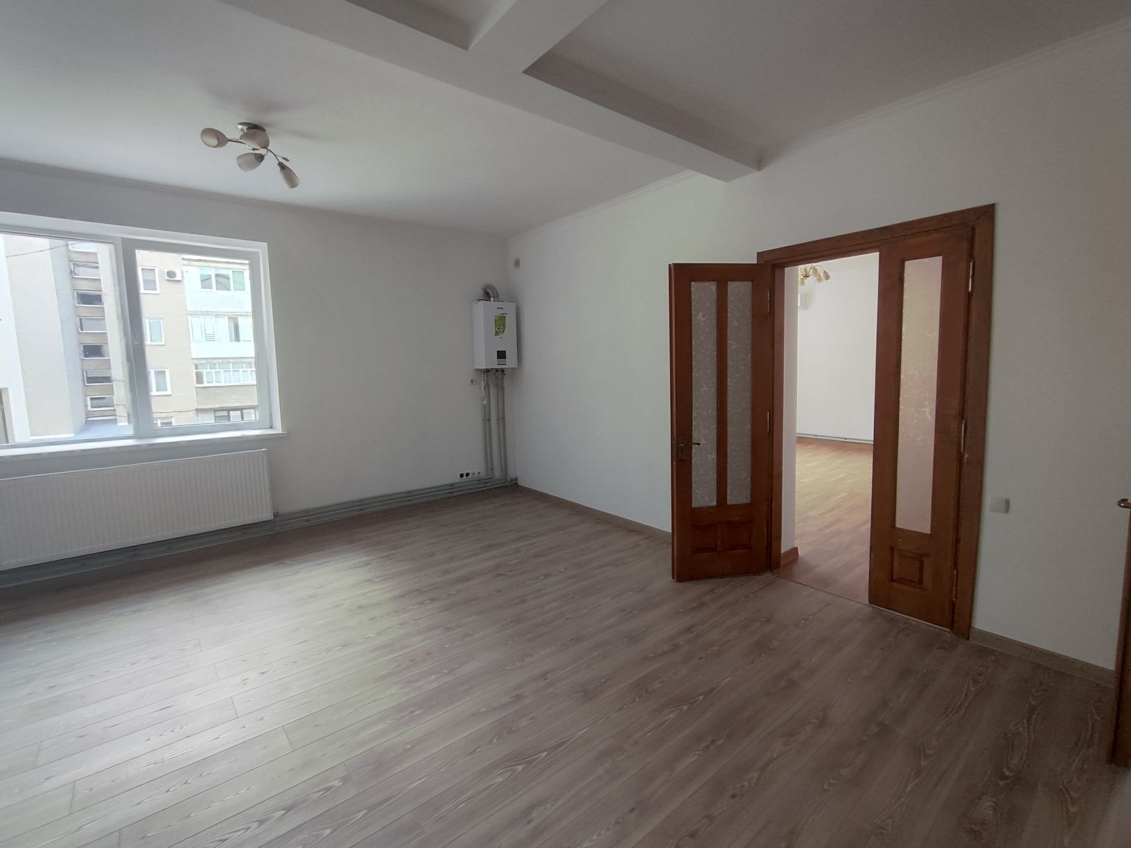 Продам квартиру  3 кімнатну