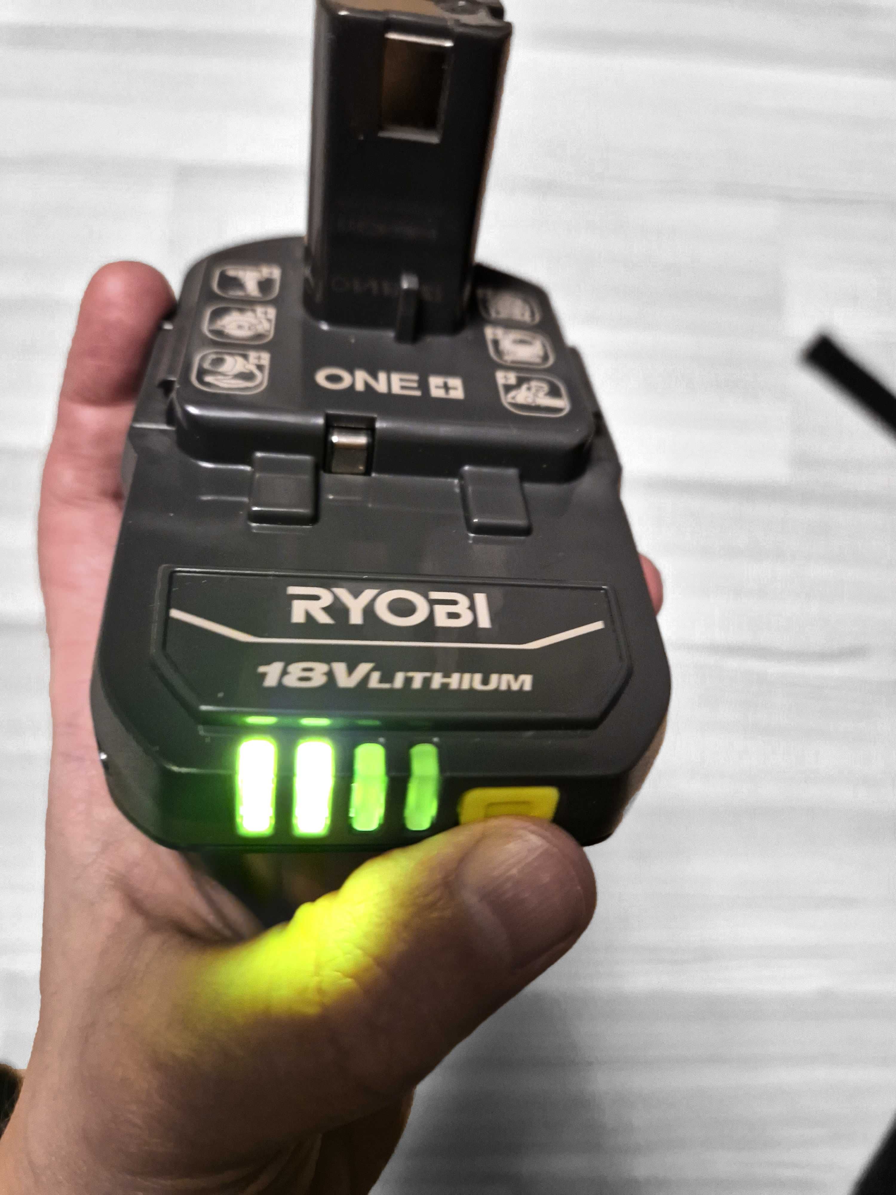 7мм Аккумуляторный клеевой пистолет RYOBI P306K1N