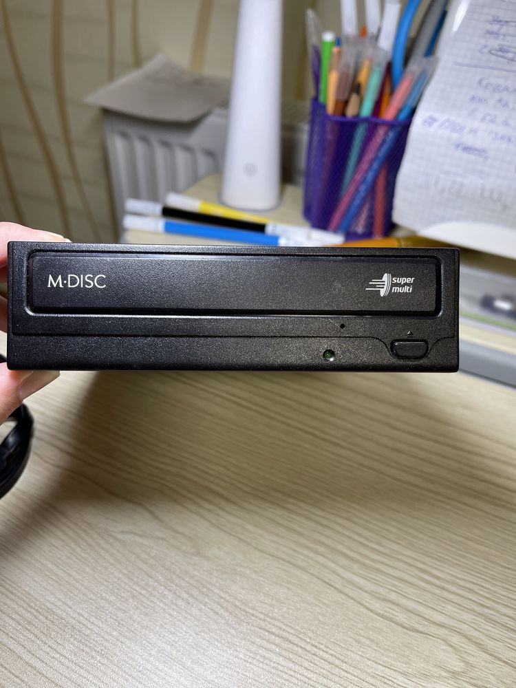 Дисковод Super Multi DVD Write Model: GH24NSBO